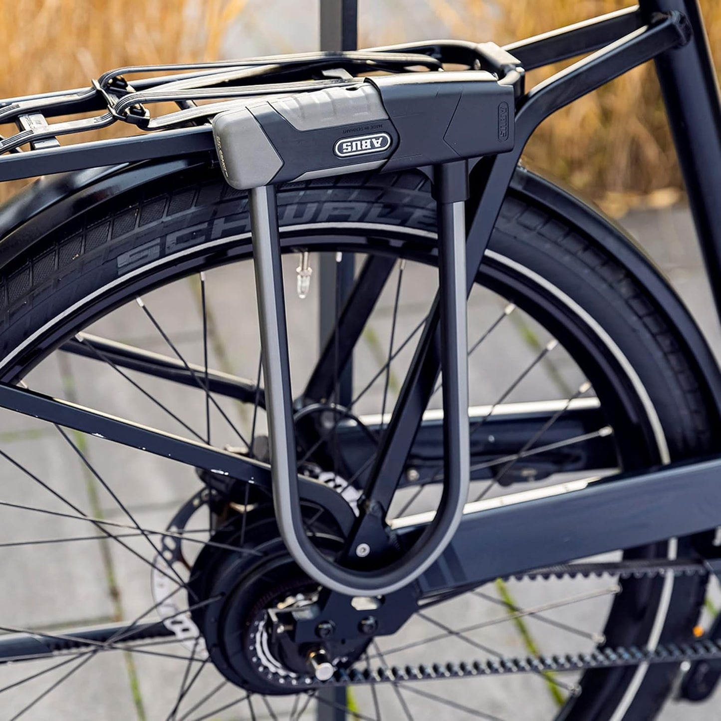 ABUS U-Lock Granit XPlus 540, Bike Lock with XPlus Cylinder, High Protection Against Theft, ABUS Security Level 15, Black/Grey, 23 cm