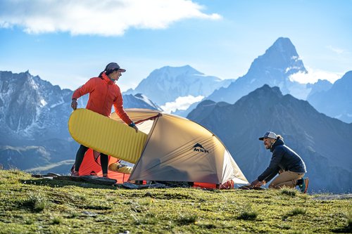 Therm-a-Rest NeoAir Xlite NXT Ultralight Camping and Backpacking Sleeping Pad, Solar Flare, Regular Wide