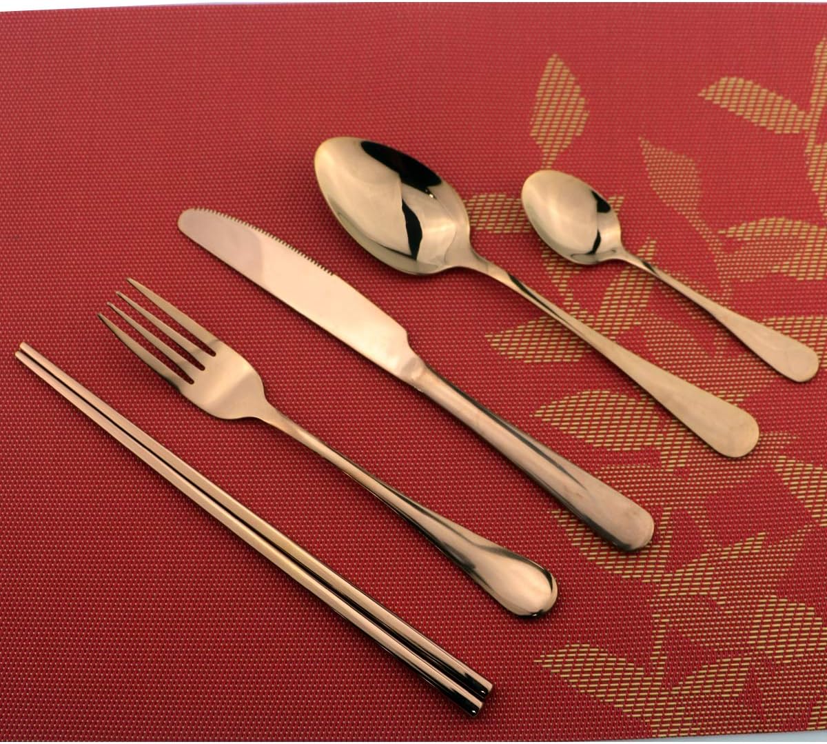 8 Pieces Stainless Steel Mirror Poblished Flatware Set Reusable Cutlery Set Travel Utensils Set with Straws for Camping Office or School Lunch,Dishwasher Safe (Rose Gold)