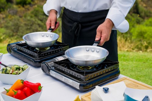 Sterno Portable Butane Stove - Single Burner Stove for Catering or Outdoor Cooking, Black with Travel Case - 9000 BTU