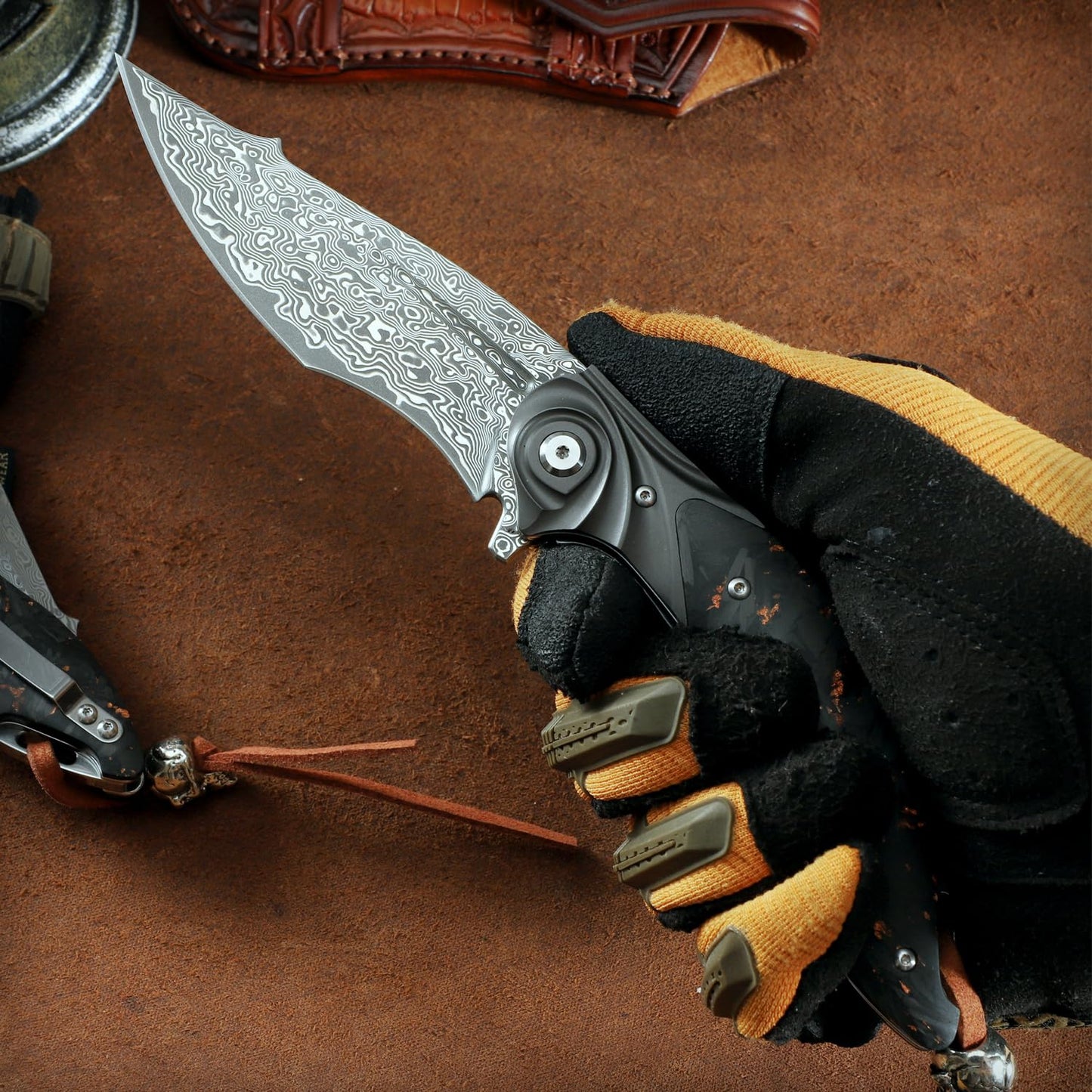 ALVELY handmade Folding Pocket Knife，Japanese Damascus steel 3.9in blade Men's folding knife，with Pocket Clip Leather Sheath，liner lock， Carbon Fiber Handle，fit EDC Outdoor camping Survival，gift
