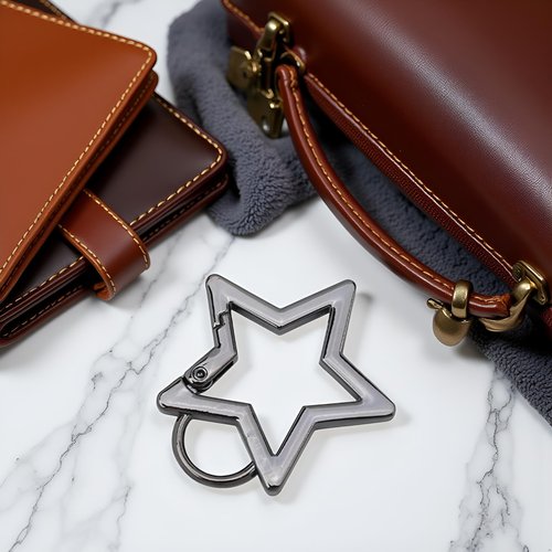 Gun Color Star Shaped Stainless Steel Keychain Clip Carabiner Snap Hook Holder Star Carabiner Hook Clip Key Holder Carabiner Clip for Keys and Wallet with Key Chain Rings, Car Keychain