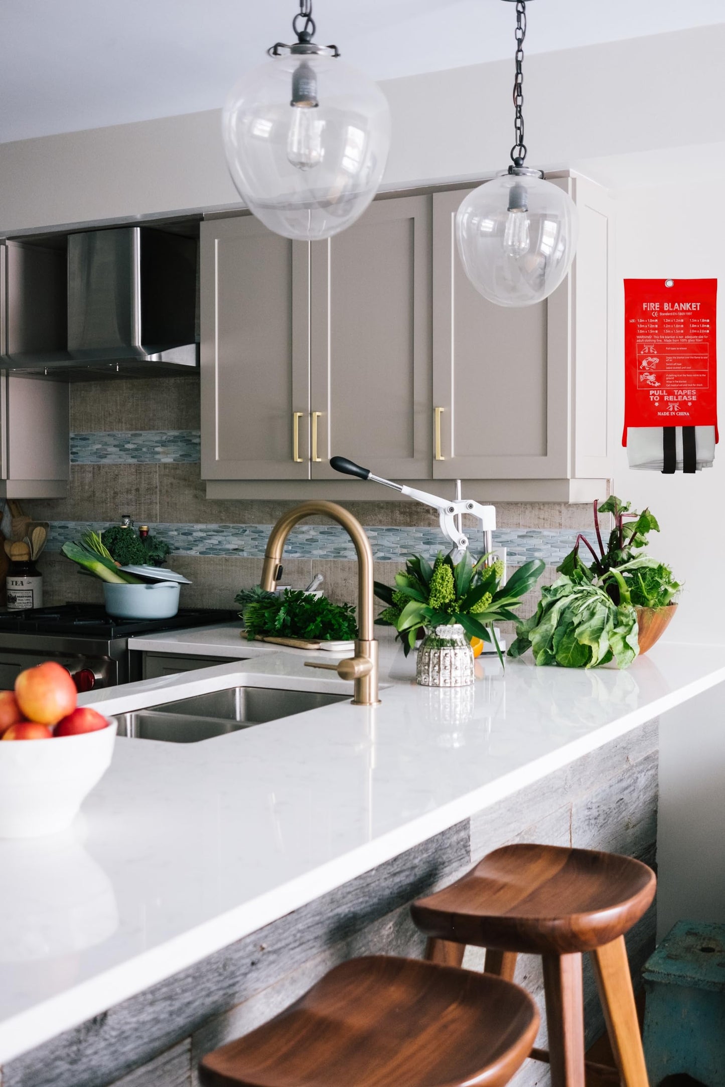 Fiberglass Emergency Fire Blanket 4 Pack Fire Suppression Retardant Blanket Suppression Flame Fireproof Welding Fireplace,School,Stove,Grill,Camping,Car,Picnic,Caravan,Office,Warehouse Survival