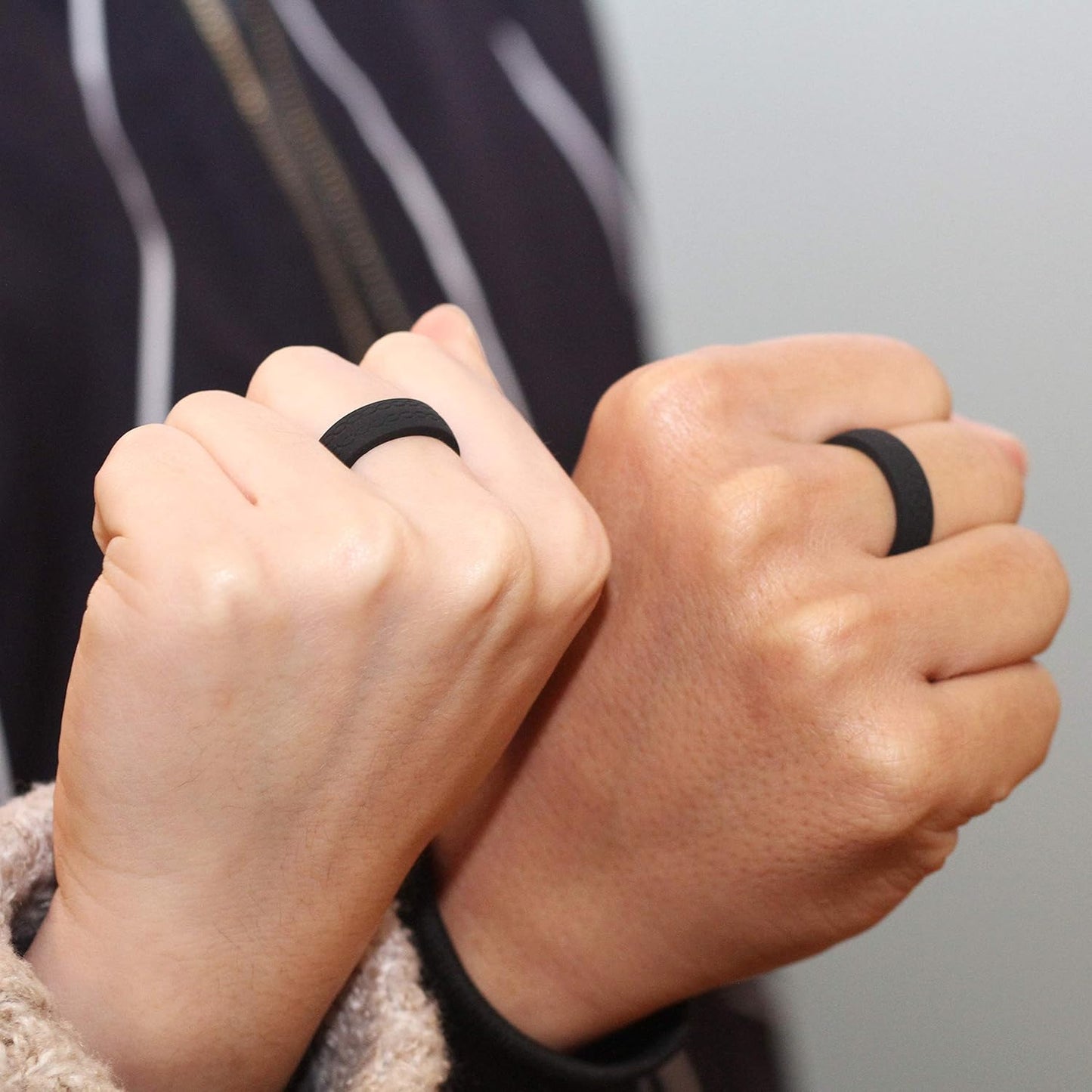 Tuhaoge Women's Silicone Wedding Ring - Silicone Rubber Wedding Bands - Representing Freedom & Dreams