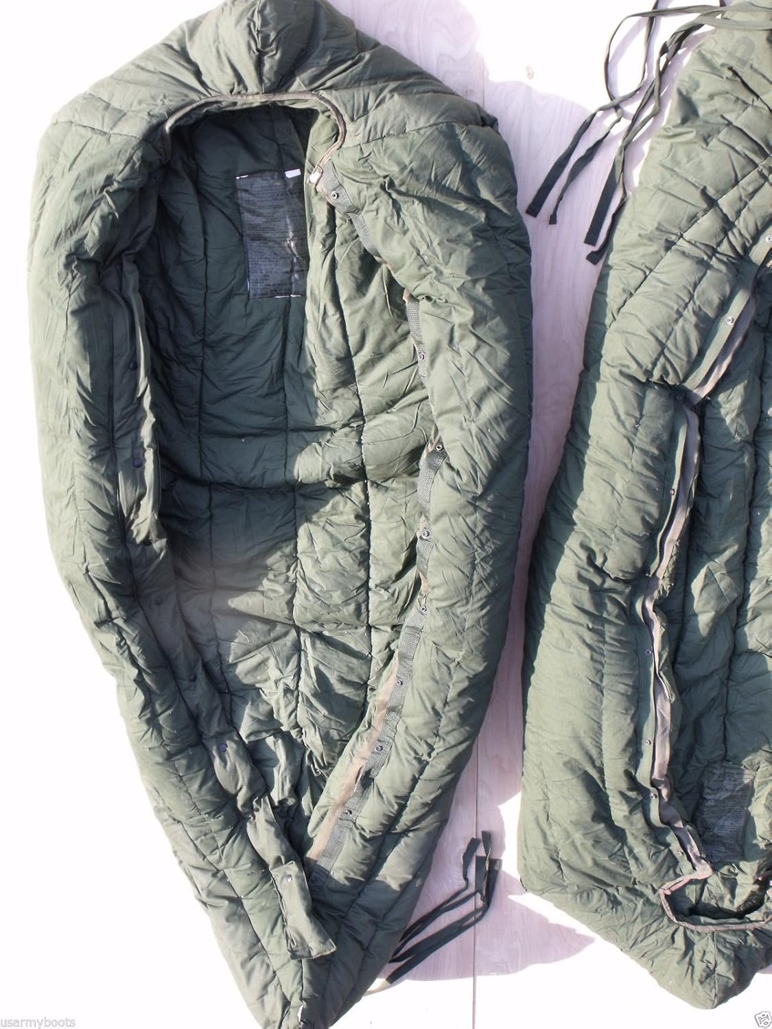 Very Warm Thick Old School Military US Army Subzero Extreme Cold Weather ECW Down OD Green Sleeping Bag by US Goverment GI USGI