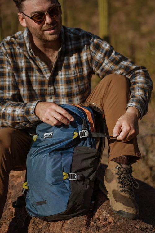 Eddie Bauer Nomad Backpack with Compression Straps and Hydration/Laptop Compatible Sleeve - Sienna, 28L
