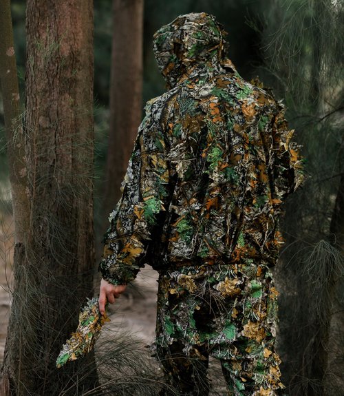 HOW'ON Ghillie Suit Gilly Hunting Suits 3D Leaf Camouflage Hunting Suits Lightweight Camo Clothes Maple Leaf Camo M/L