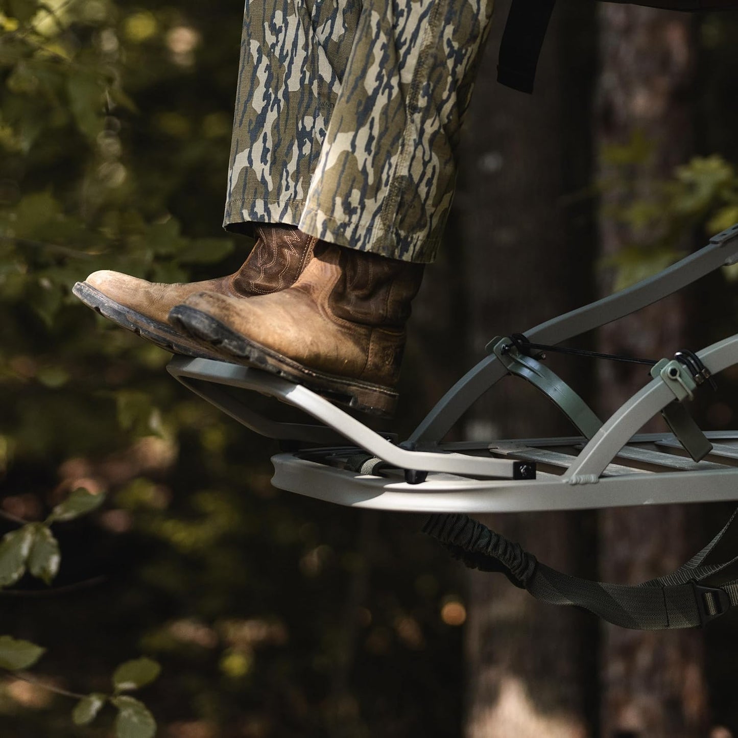 Viper SD Climbing Treestand by Summit Treestands - Lightweight Camo Design