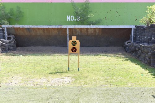 Shooting Target Stickers, Upgraded 3 Inch Round Self Adhesive Splatter Targets Green and Black Reactive Paper Targets for Indoor and Outdoor Range, BB Gun, Pellet, Airsoft, Rifle (3"-300PCS, Style E)