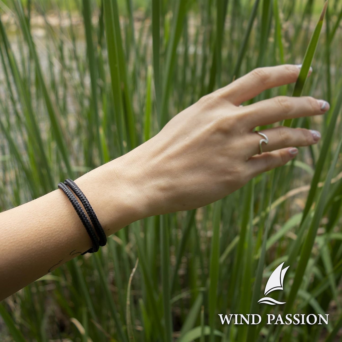 Wind Passion - Rope Bracelet for Men & Women - Adjustable Sailors Knot Paracord Bracelet - Waterproof & Sturdy