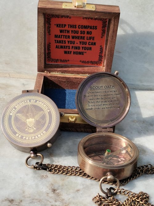 SAYRA NAUTICALSS Personalized Brass Compass | Vintage Brass BOY Scout Oath Compass Personalized Compass with Woooden Box