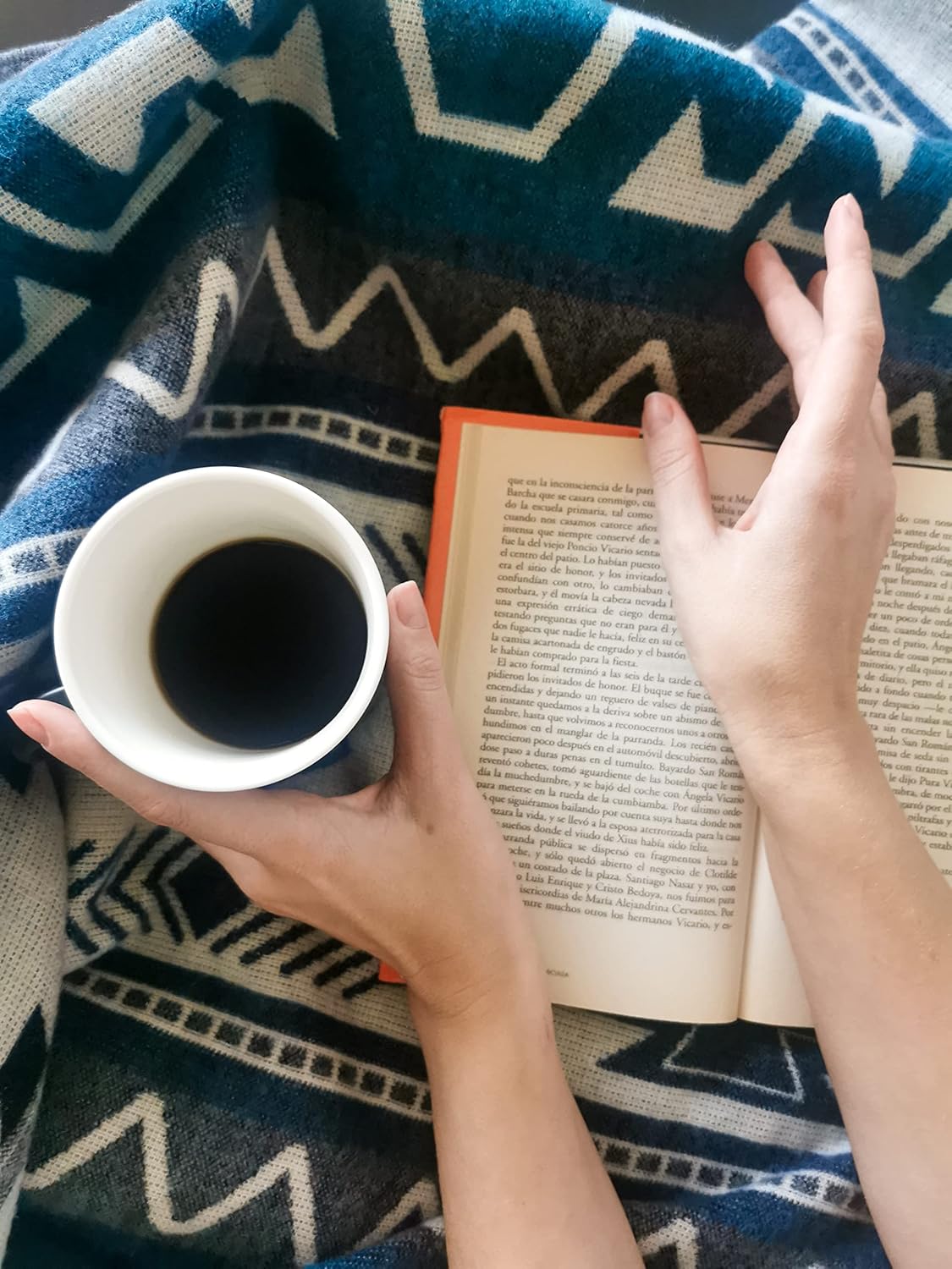 Inca Aztec Throw, Queen, King Blanket | Southwest Indian Navajo Boho Style | Native Cover for Camping, Bedding, Couch, Vanlife | Faux Alpaca, Lightweight, Hypoallergenic (Obsidian Black, Throw)