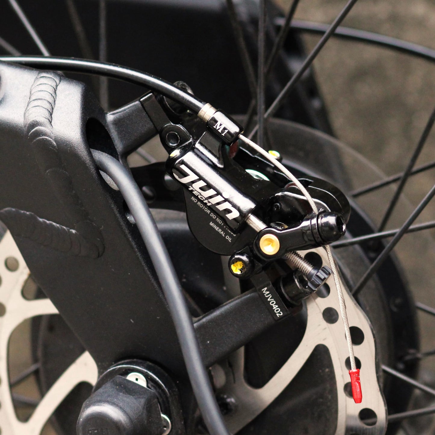 Juin R1 Hybrid Hydraulic Disc Brake Caliper, Mechanical/Hydraulic Disc Brake Kit, Black