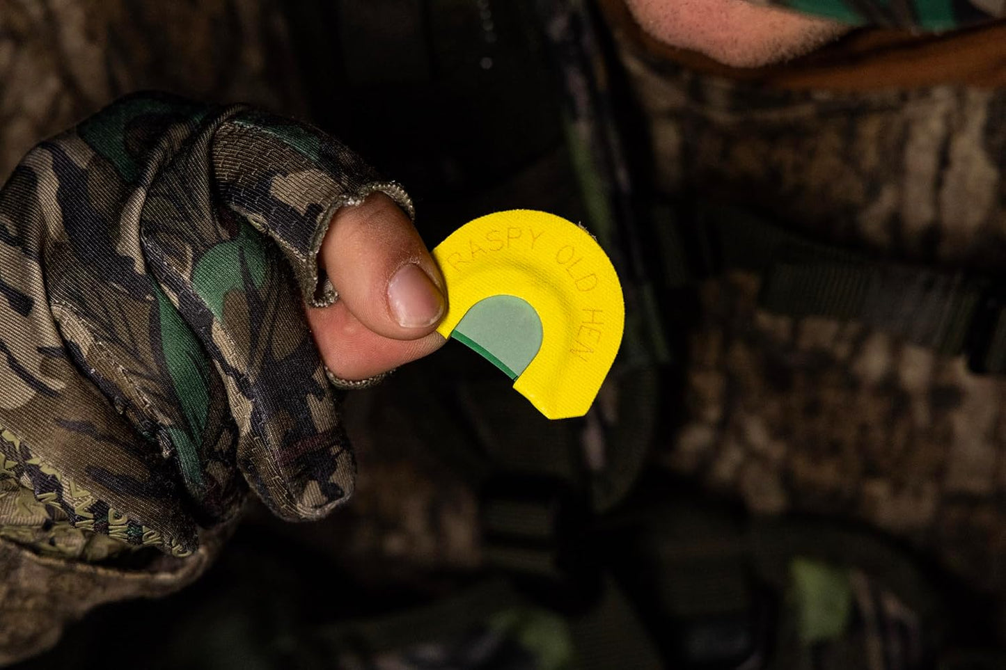 Hunters Specialties Strut Realistic Sounds Premium Flex Frame Raspy Old Hen Diaphragm Mouth Turkey Call