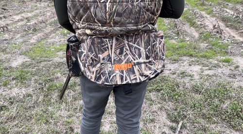 MOJO Outdoors Dove Hunting Game Belt Bag - Waterproof Hunting Fanny Pack with Handy Cell Phone Pocket - Original Bottom Land Camo