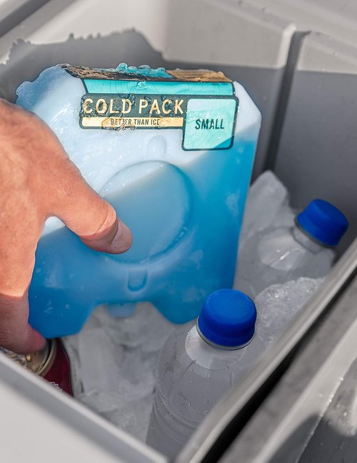 Camco Small Currituck Reusable Freezer Cold Pack for Coolers and Lunch Boxes These Cool Ice Packs are Perfect for Camping, Hiking, The Beach and Travel (51978), Blue