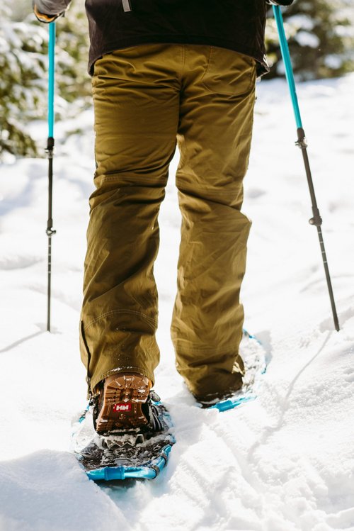 Lightweight Aluminum Frame Snowshoes with Dual Ratchet Bindings, Nylon Heel Strap, HDPE Decking, Includes Heavy Duty Carry Bag, Available in Adult and Kids Sizes, 36", Blue, Snowshoe Only