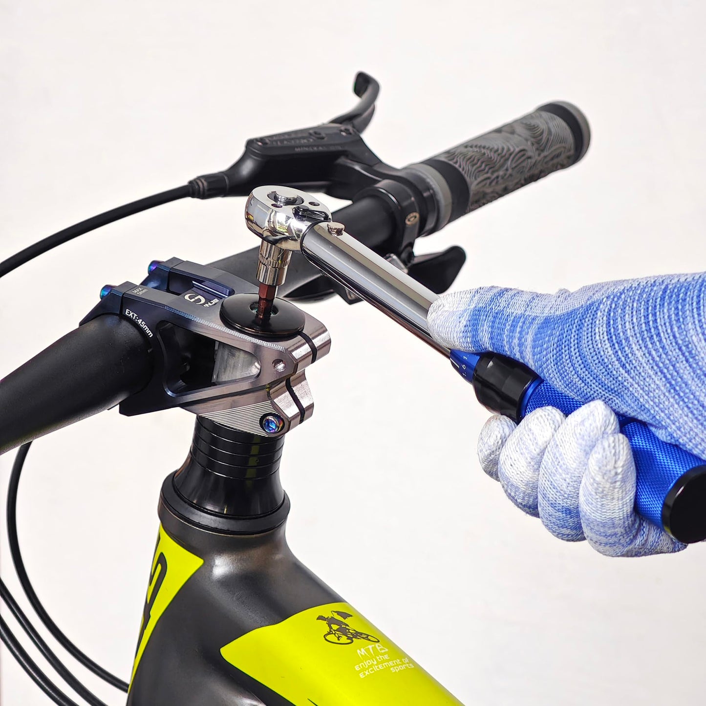 Fisope 1/4-Inch Drive Click Torque Wrench, 22pcs Bike Torque Wrench Set 2-24Nm, Dual-Direction Adjustable 72 Tooth Click Torque Wrench Set for Bicycle Maintenance