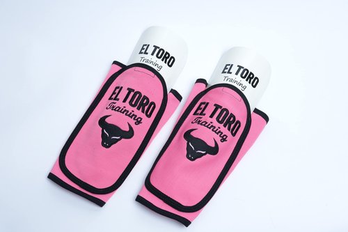 El Toro The Ankle Weight reinvented, 1lb,1.5lb,2lb Wearable Weight System for Dancers, Yoga, Pilates, Swimming & Fitness Enthusiasts of All Sports & Activities (1lb Small, Pink)