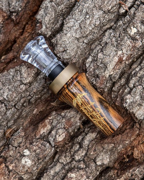 DUCK COMMANDER Jase Robertson Pro Series Duck Call | Must Have Hunting Accessory | Duck Hunting Realistic Sound Mouth Call