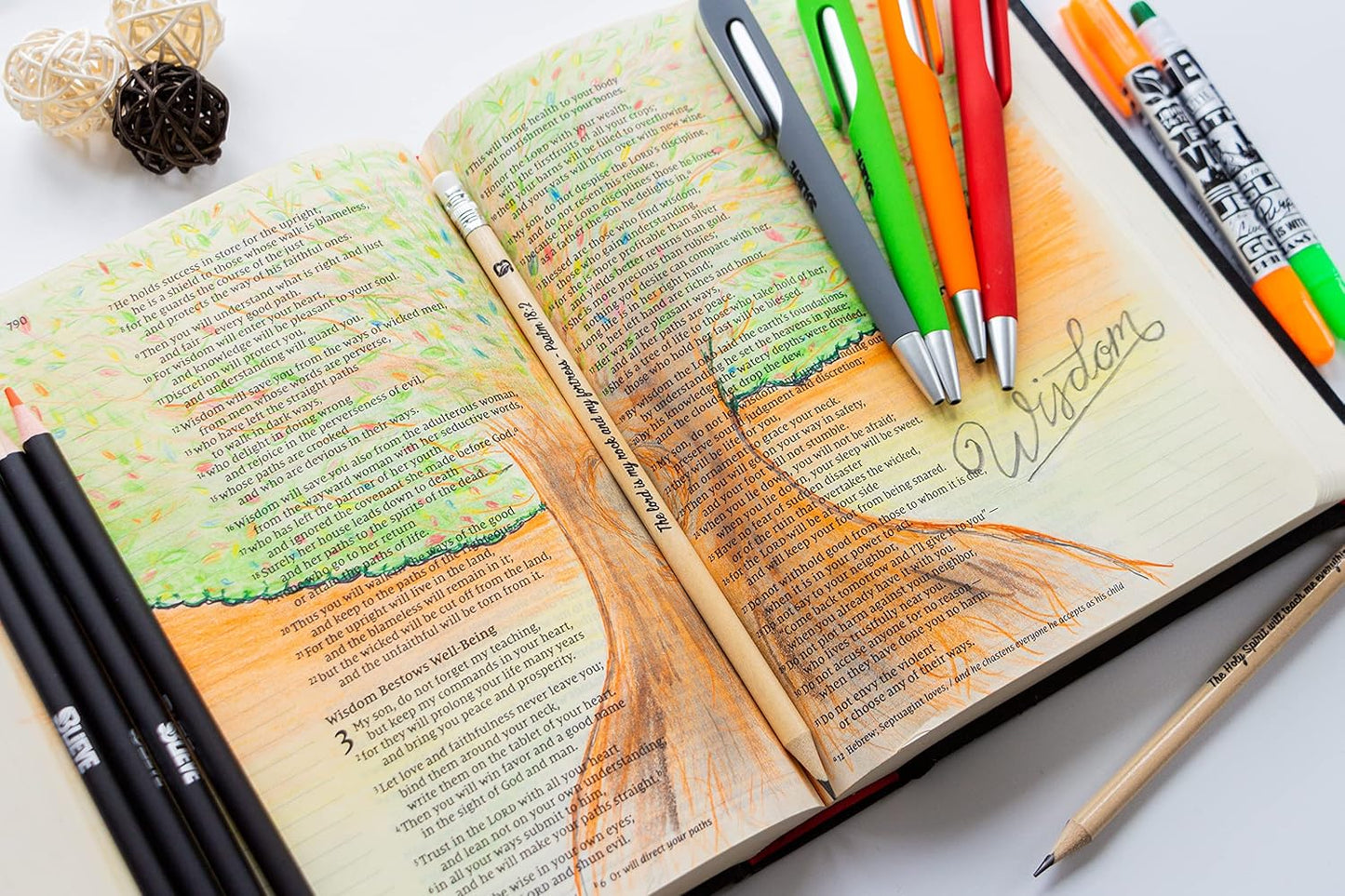 BLIEVE - Aesthetic Highlighters and Gel Pens With Soft Ink And Tip, Bible Highlighters and Pens No Bleed, Dry Fast Easy to Hold, for Bible Journaling Planner School Supplies (Pastel)