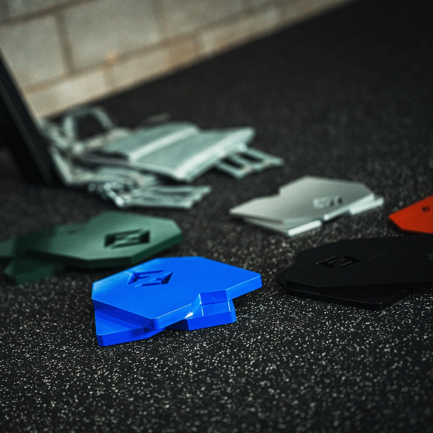 F&F STEEL Adjustable Weighted Vest & Plates - Strength, Edurance, Running, Hiking, Rucking, Fitness WODs (Red Plates - 5.75lb)