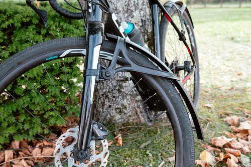 Zefal Shield G50 Gravel & Road Bike Mudguard Set – Fits 650B/700C/28” Wheels, Max Tire Width 48mm – Adjustable MD-Strap Mount, Soft Frame Protection, Includes Flap Extensions – 407g