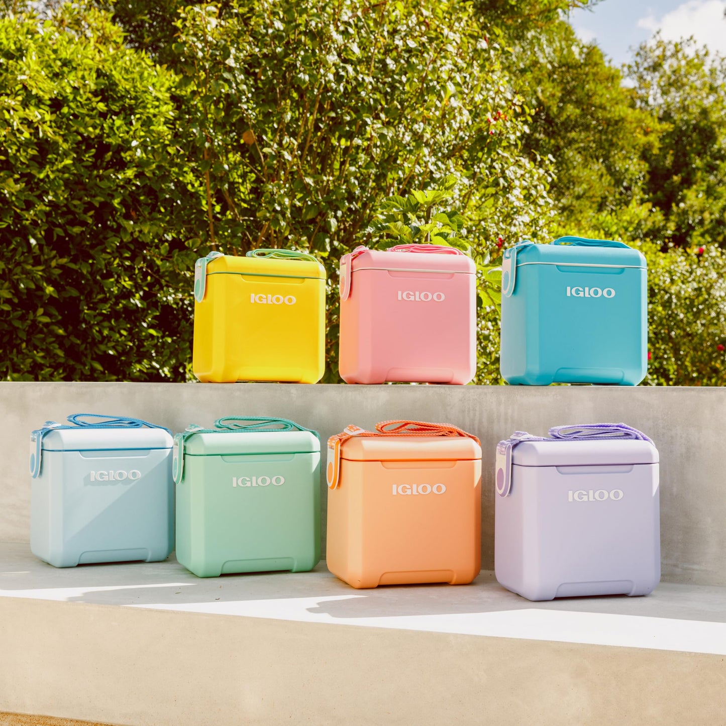 Igloo Lilac Breeze 11 Qt Tag-Along Too Strapped Picnic Style Cooler