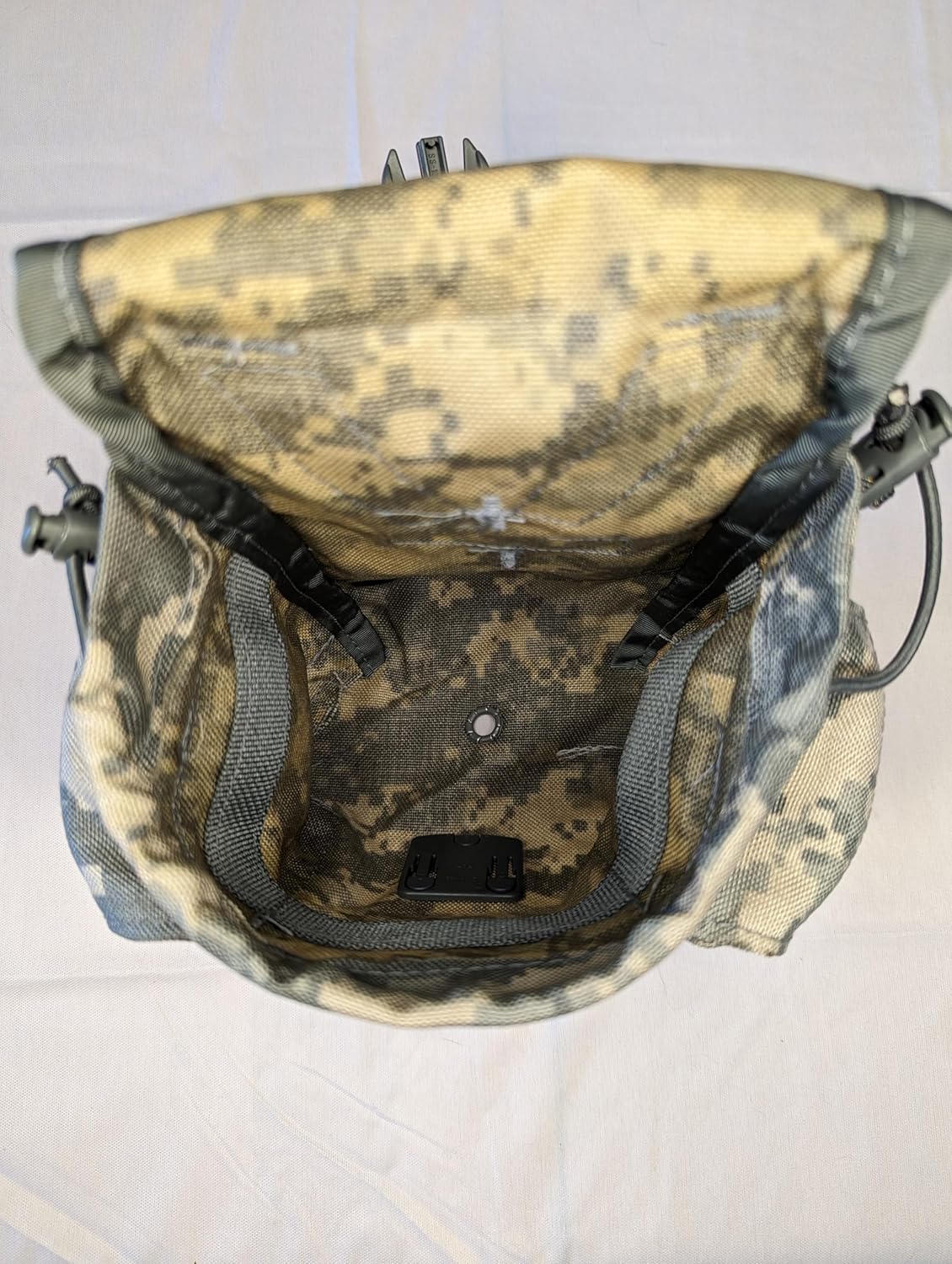 Official US Military ACU MOLLE II Canteen Utility Pouch