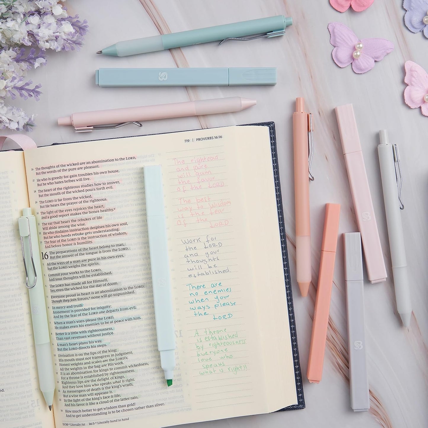 BLIEVE - Aesthetic Highlighters and Gel Pens With Soft Ink And Tip, Bible Highlighters and Pens No Bleed, Dry Fast Easy to Hold, for Bible Journaling Planner School Supplies (Pastel)