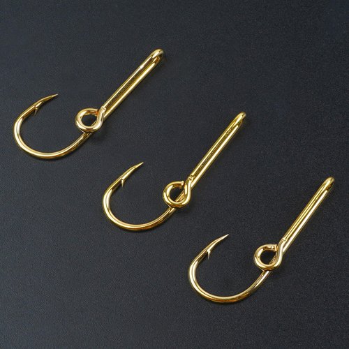 OROOTL Fishing Hooks Hat Pins, 12pcs High Carbon Steel Fish Hook Hat Clips Anti-Rust Tie Clips Clasp with Baseball Decoration for Fishing Tackle, Black, Golden
