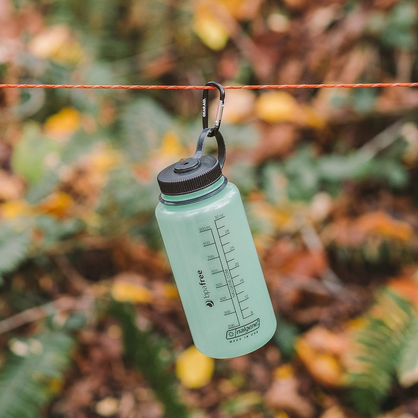 Gear AID 550 Paracord and Carabiner, 7 Strand Utility Cord for Camping and Survival