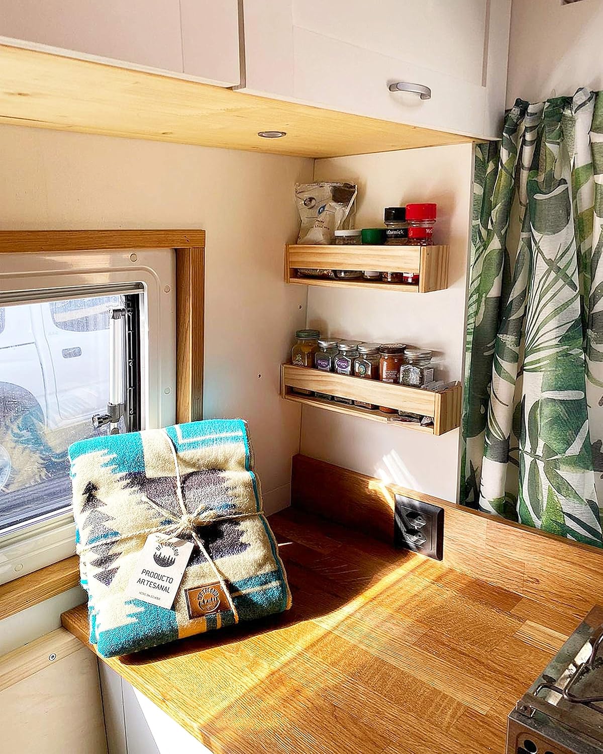 Inca Aztec Throw, Queen, King Blanket | Southwest Indian Navajo Boho Style | Native Cover for Camping, Bedding, Couch, Vanlife | Faux Alpaca, Lightweight, Hypoallergenic (Obsidian Black, Throw)