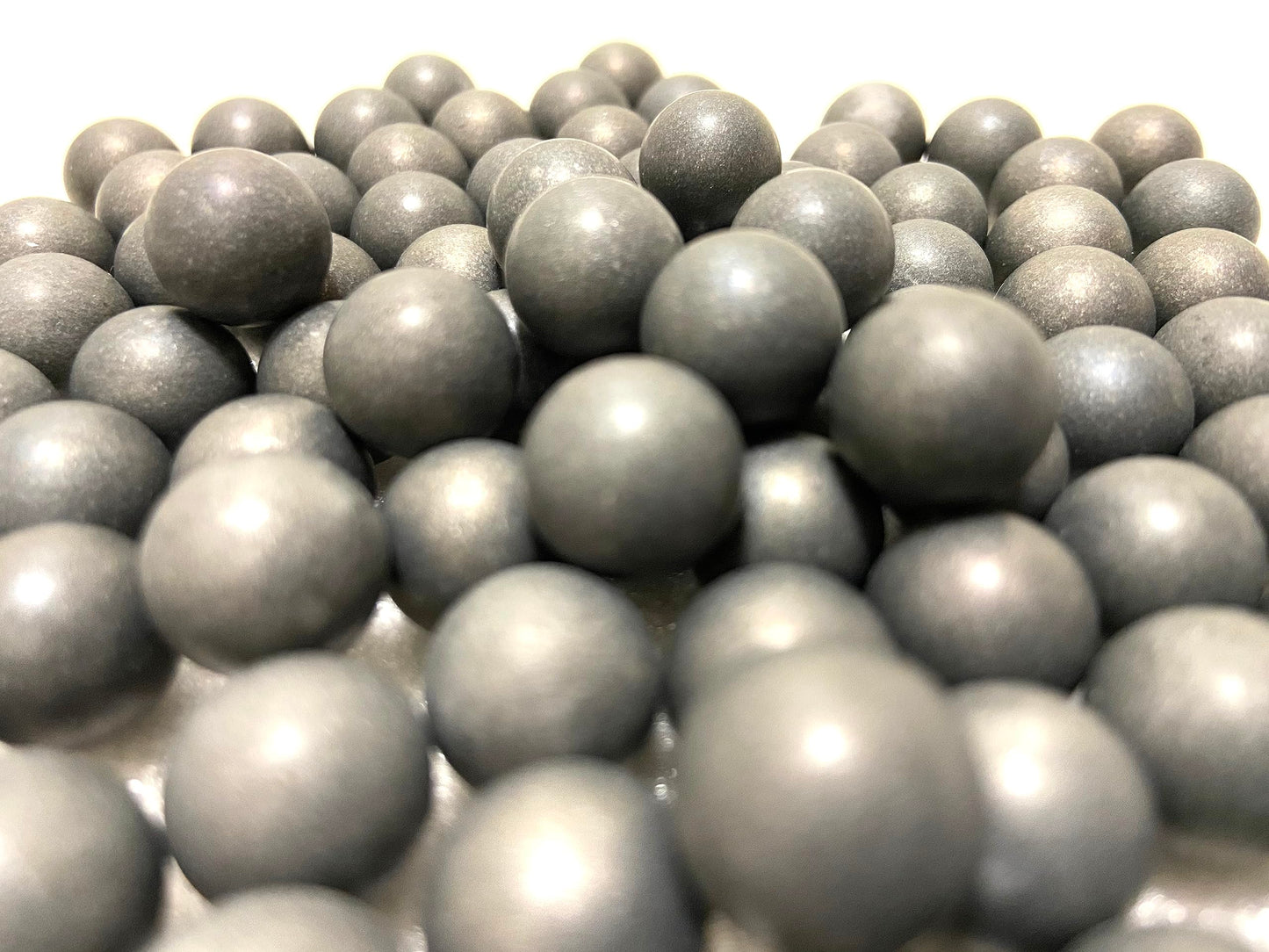 Alien Play 68 Caliber Self Defense Balls 100 Counts 7.1 Grams Hard and Powerful Aluminum Ammo Non-Lethal Solid .68 Cal Paintball Projectiles Fit for Byrna SD, HD and LE (Metallic Grey, Aluminum)