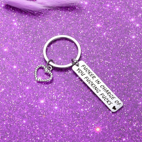 ZQEOU Funny Boss Day Gifts Boss Appreciation Keychain The Office Keychain Chief Leadership Jewelry Coworker Leaving Gift Coworkers Retirement Gift