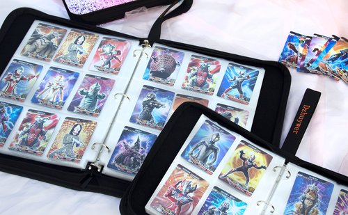 Dzhuywer Trading Card Binder for 9-Pocket 1080 Cards with 60 Removable Sleeves with Protection Zipper Easy Carrying Wristband, Portable Trading Card Albums for Boys Girls Gifts, Pink Purple Butterfly