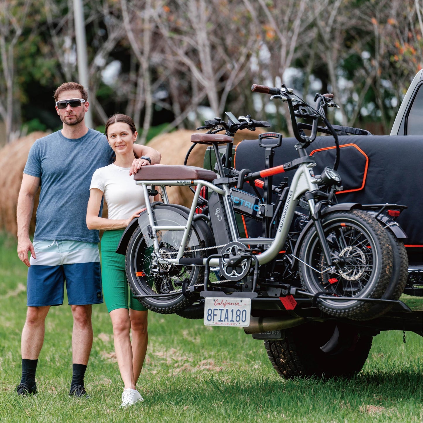 Hyperax Patented Back Saver E-Bike Ramp with License Plate Holder - Max Loading Capacity: 80 lbs per E Bike/Bike,Work ONLY with Hyperax Volt Series Bike Rack. ! Bike Rack is Purchased Separately!