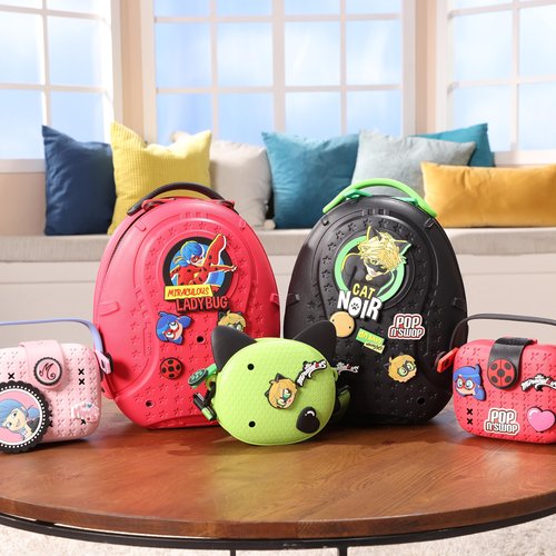 Miraculous Ladybug - Pop n' Swop Ladybug Red Backpack with Black Handle, 6 Clip-on Badges and Zipper, Lightweight Durable Waterproof Bag with Adjustable Straps (Wyncor)