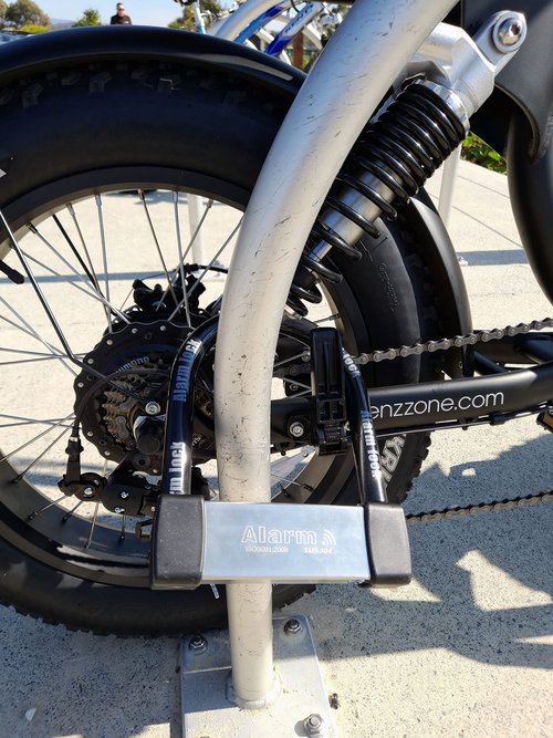 EnzZone Heavy Duty Anti Theft Alarm U Lock for E-Bikes, Scooters, Motorcycles - 16mm Stainless Steel, 3 Keys, Weatherproof