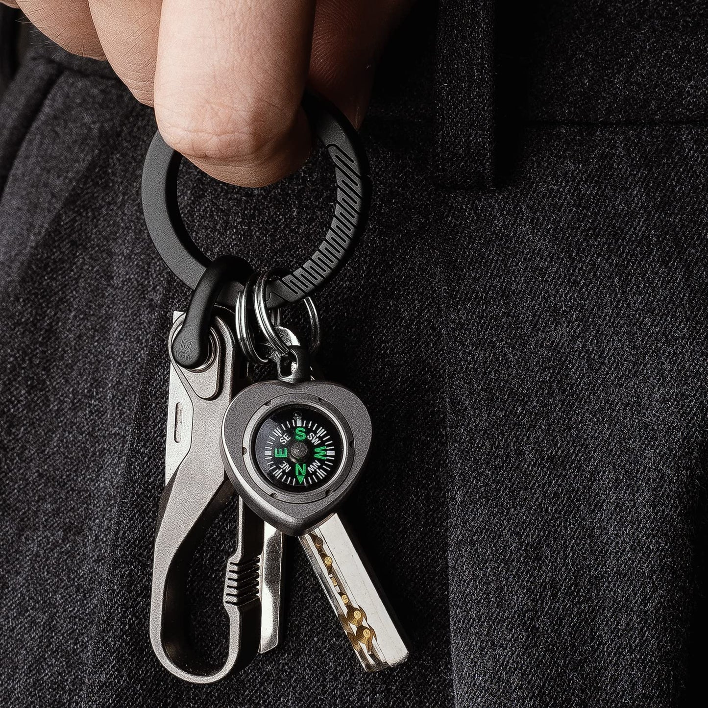 TISUR Keychain Pocket Clip Titanium Round Carabiner Clip
