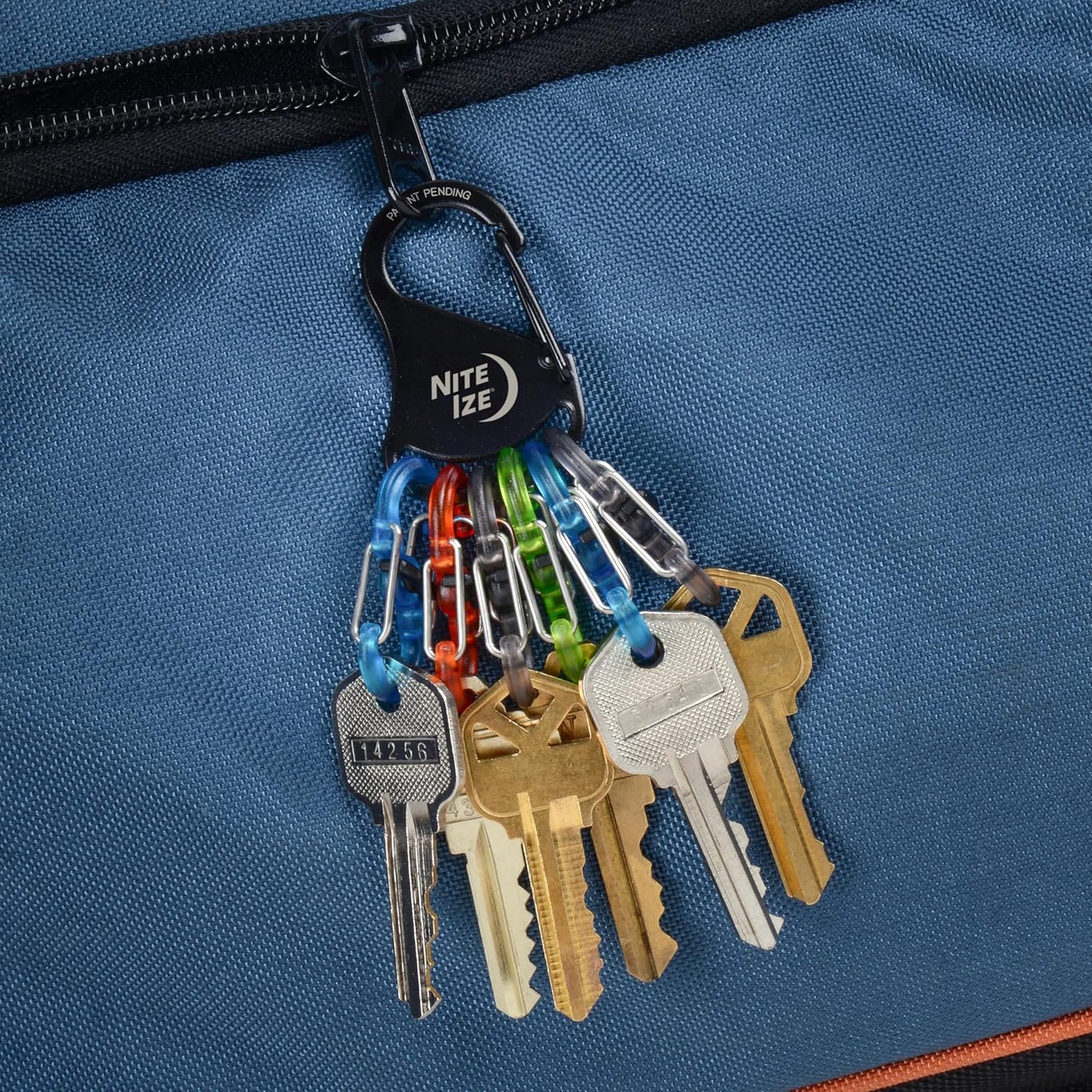 Nite Ize KeyRack Steel S-Biner - Plastic Key Carabiner Organizer with 6 S-Biners - Keychain Accessories to Hold Keys Securely and Separately