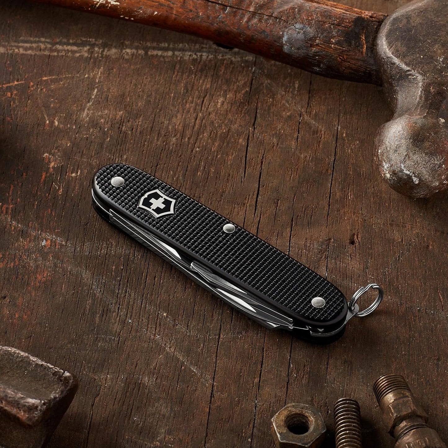 Victorinox Pioneer Alox Swiss Army Knife, 8 Functions, Swiss Made Pocket Knife with Reamer, Key Ring, Can Opener and Large Blade - Black