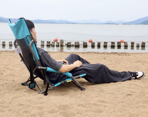 SPORT BEATS Low Beach Chairs Set of 2 Folding Beach Chairs High Back Support with Head Pillows Shoulder Straps