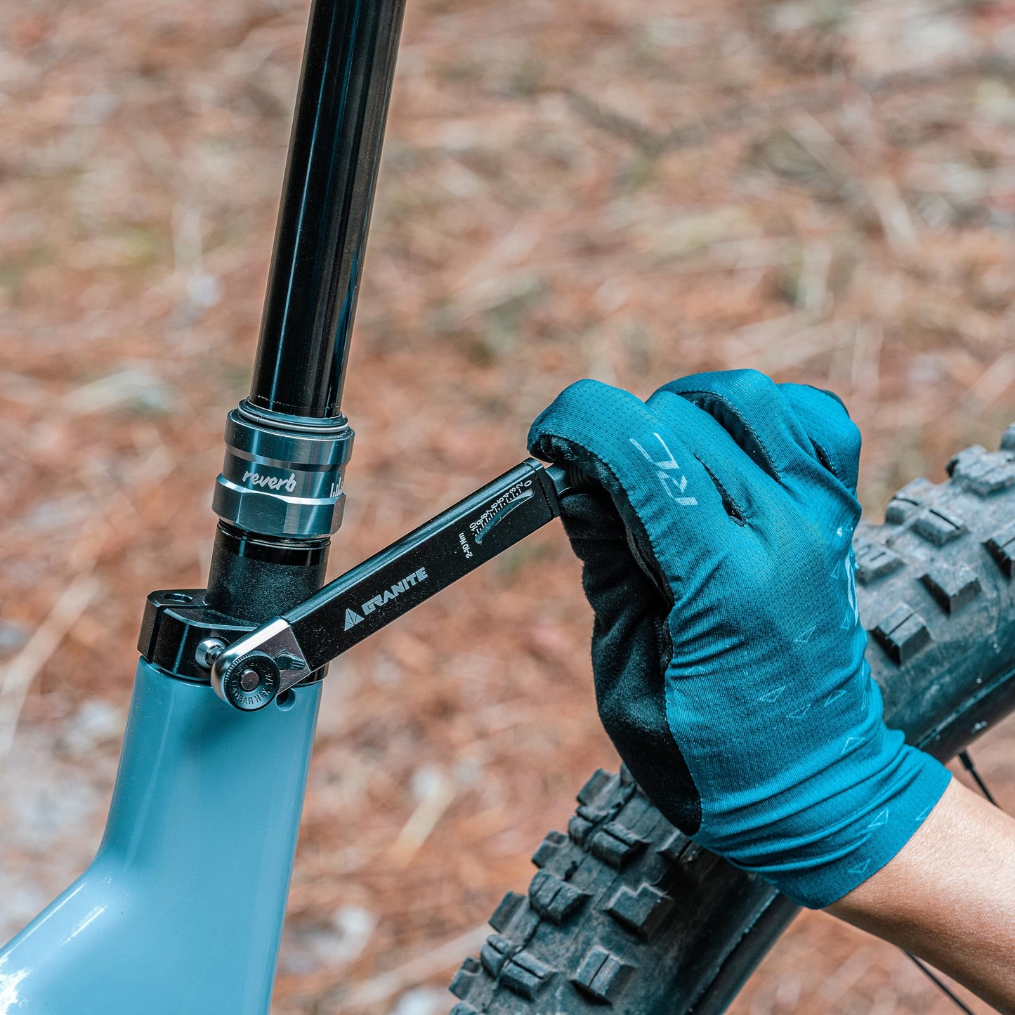 Granite Rocknroll TQ Torque Ratchet Bike Tool Kit, Bike Multitool Kit with 10 Tool Bits and Extension Rod, Portable Torque Ratchet Tool Kit for Mountain Bike, Road Bike and Gravel Bike (Black)