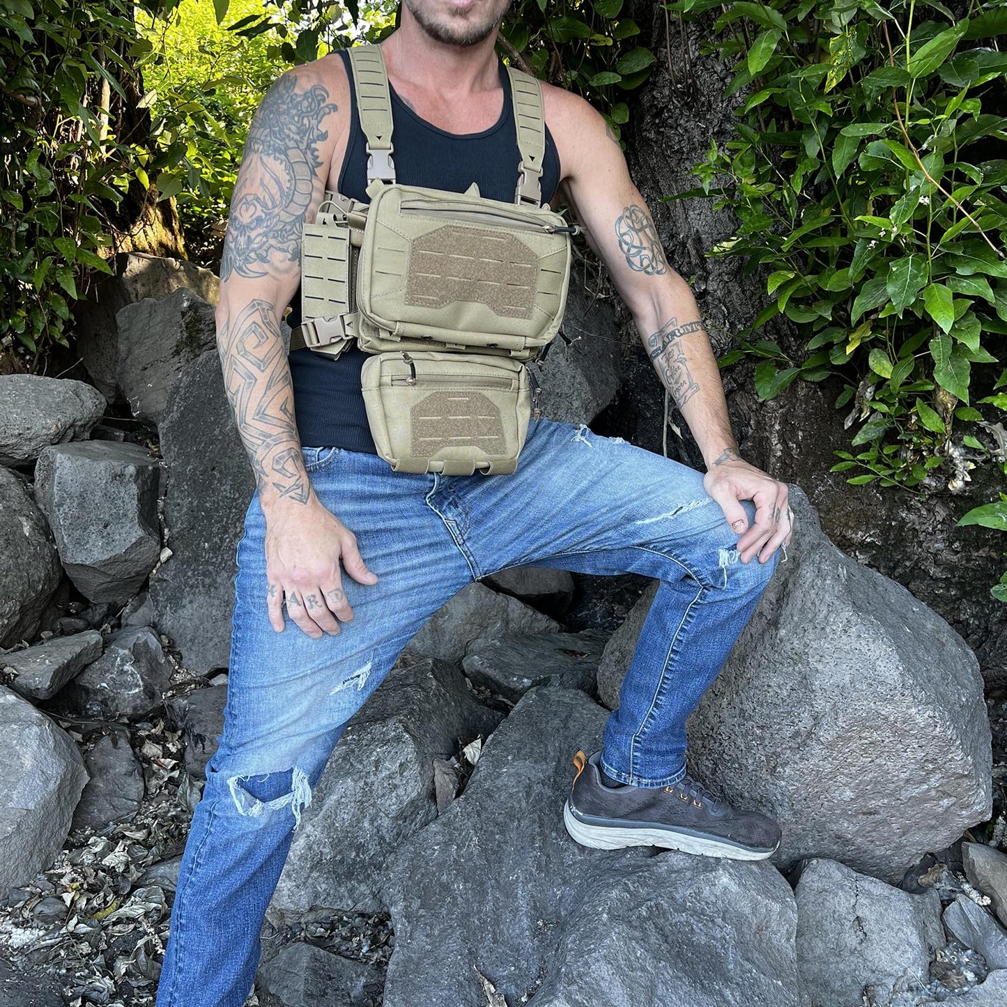 YAKEDA Tactical Chest Mini Rig Vest with Magazine Pouch Adjustable Detachable Laser-cutting Molle Modular Chest Vest (Light Green)