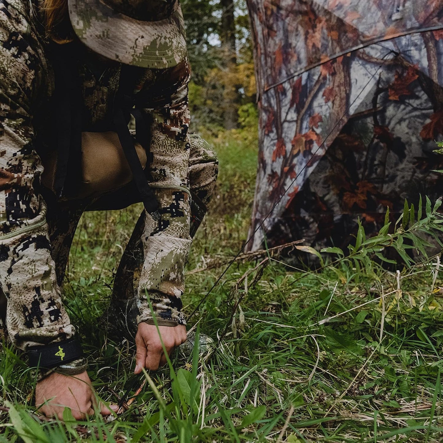 Barronett Blinds® Grounder 350, Portable Hunting Blind, Pop-Up Hub Blind, Huge Interior, Large Shooting Windows, 3-Person, Bloodtrail® Woodland, 80” x 90” x 90