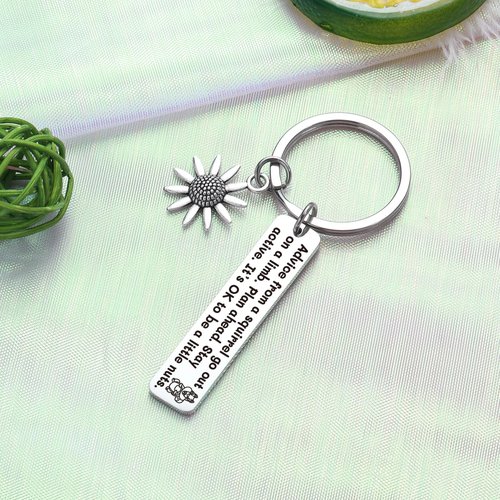 ZQEOU Squirrel Decor Keychain for Squirrel Lover Whisperer Gifts Animal Keychain Animal Themed Gifts Inspirational Jewelry
