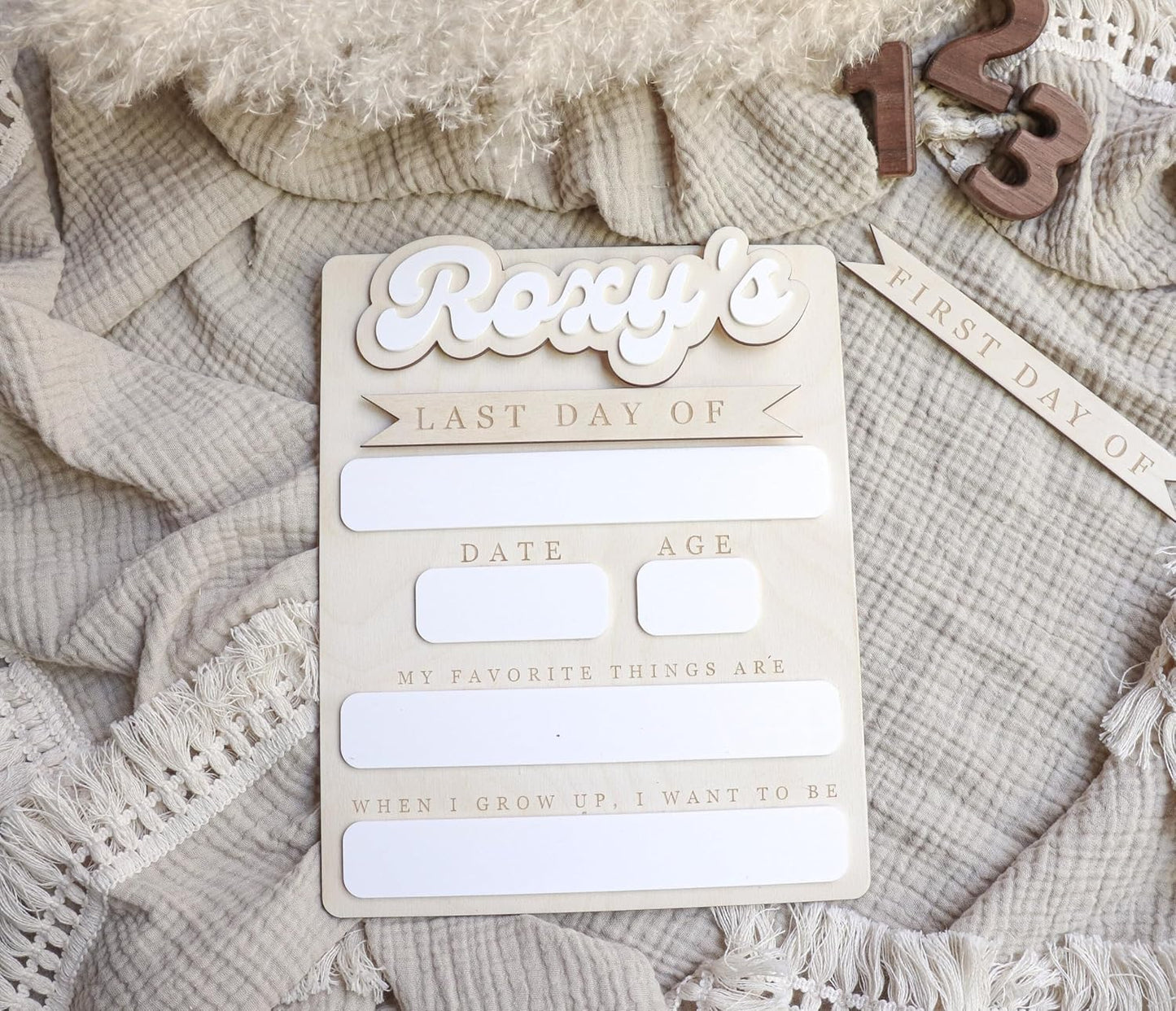 Custom First Day of School Sign - Personalized First and Last Day of School Board, Reusable Wooden Photo Prop with Name, Back to Schools Board with Interchangeable Pieces, Style 01