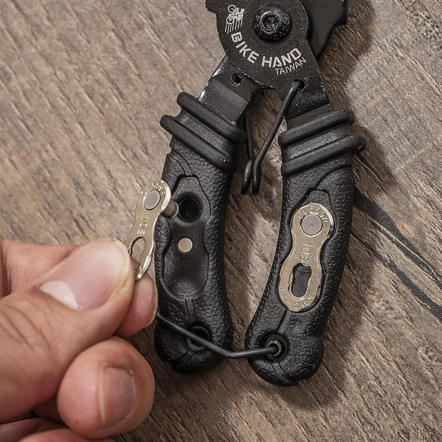 BIKEHAND Bike Bicycle Chain Master Link Pliers Tool - MTB Road Quick Link Remover Removal - Compatible with All Brands: for Shimano Sram KMC Chain