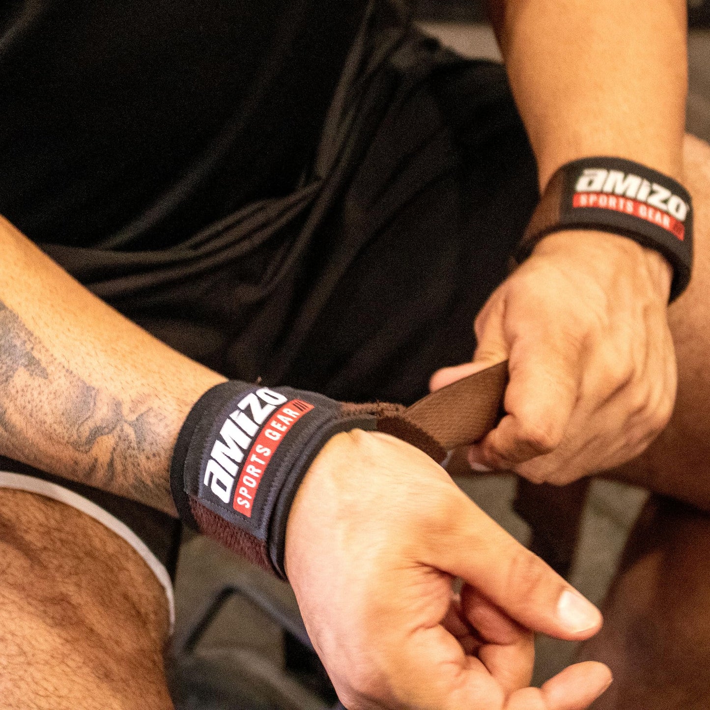 Amizo Lifting Wrist Straps for Weightlifting (1 Pair) 18 Inches Neoprene Cushioned Wrist Padded for Bodybuilding, Powerlifting, Strength Training, & Deadlifts